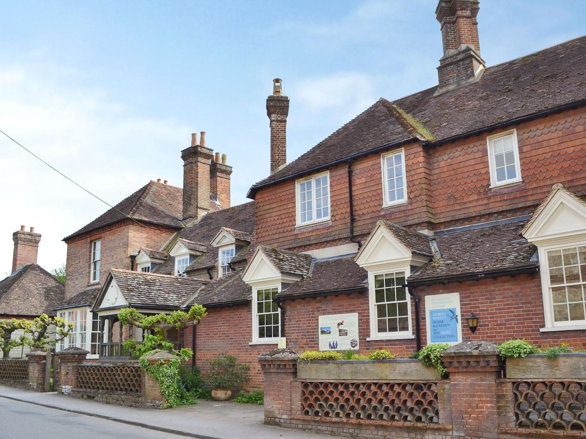Stable Yard Cottage Selborne Экстерьер фото